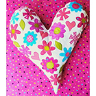 </p>
<p><center><a href="http://auribuzz.wordpress.com/2011/02/04/wed-like-to-introduce-you-to-our-february-aurifil-designer-linda-lum-debono/" target="_blank">Linda Lum DeBono</a></center>