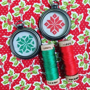 <center><a target="_blank" href="https://www.aurifil.com/wp-content/uploads/2019/07/StitchyPocketWatches7.7.pdf">Day 7 - Stitchy Pocket Watches </a></center>